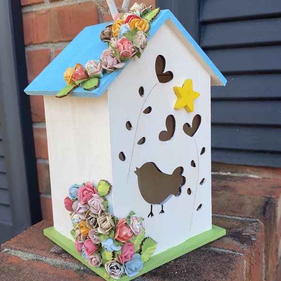 IT’S SPRINGTIME! Handpainted Decorative Birdhouse - Picture 3 of 6